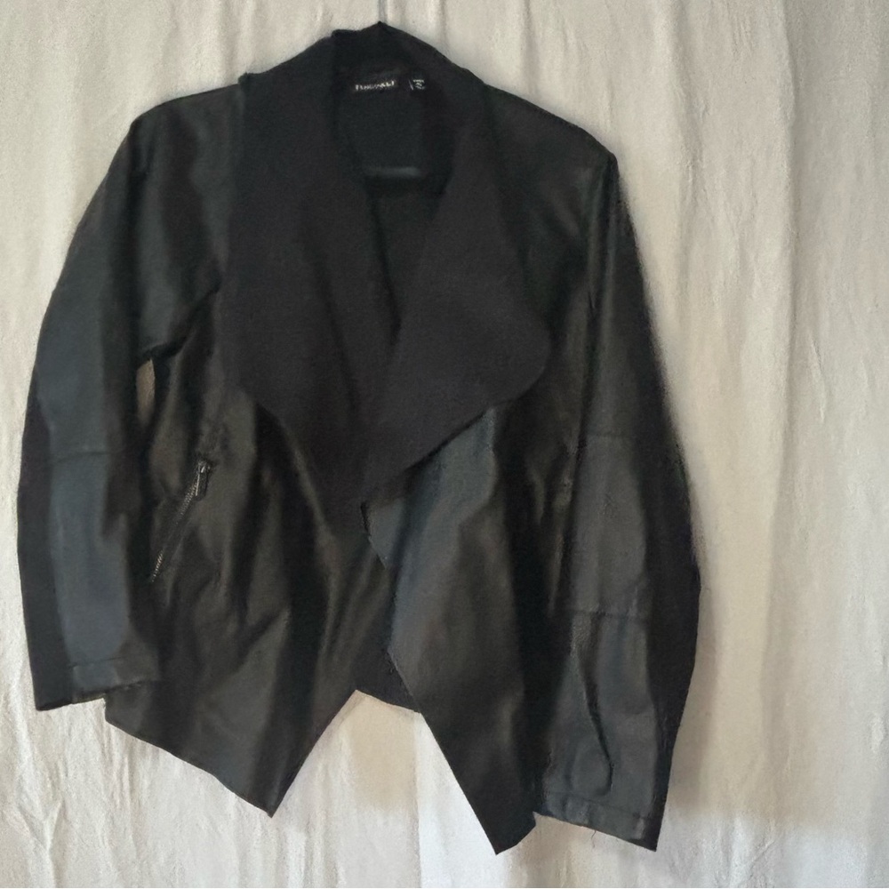 Roz & Ali black jacket with zippered pockets 2X